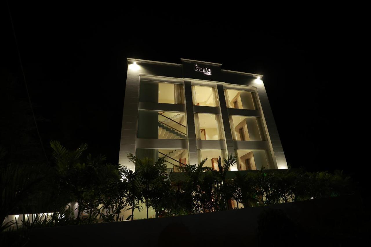 The Gold Hotel Palakkad Exterior photo